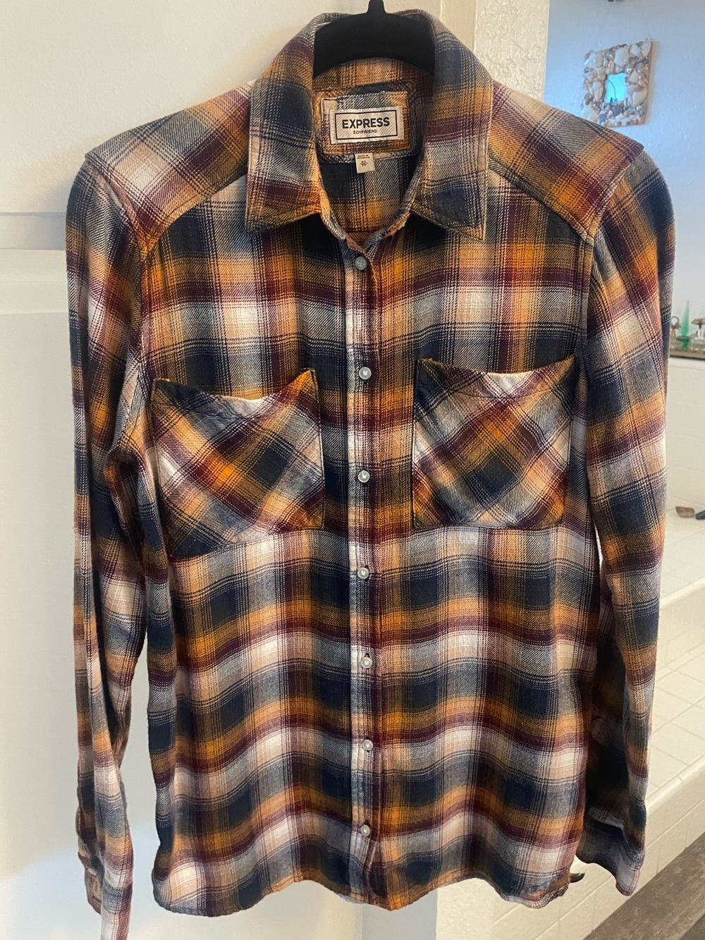 Express Womens Plaid Button-Up Shirt